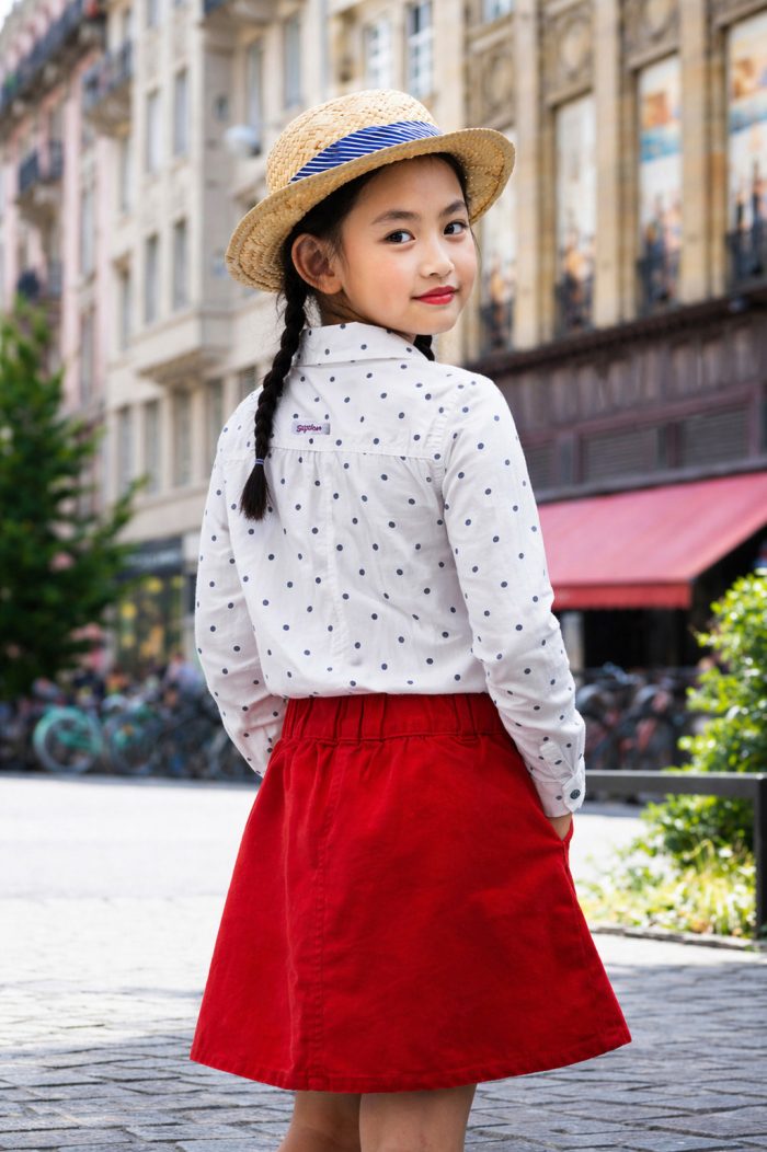 Chemise-blanche-enfant-fille-pois-bleu-marine-dos